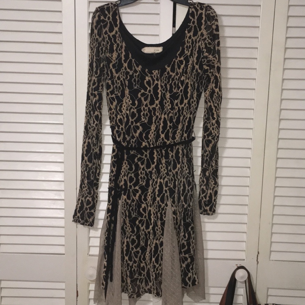 Cute lace Dress. BEST OFFER!